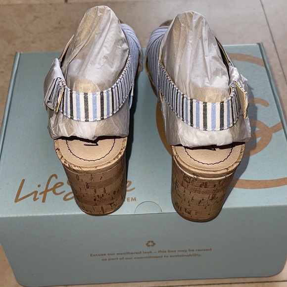 Life Stride Women’s wedged sandals - Picture 4 of 7